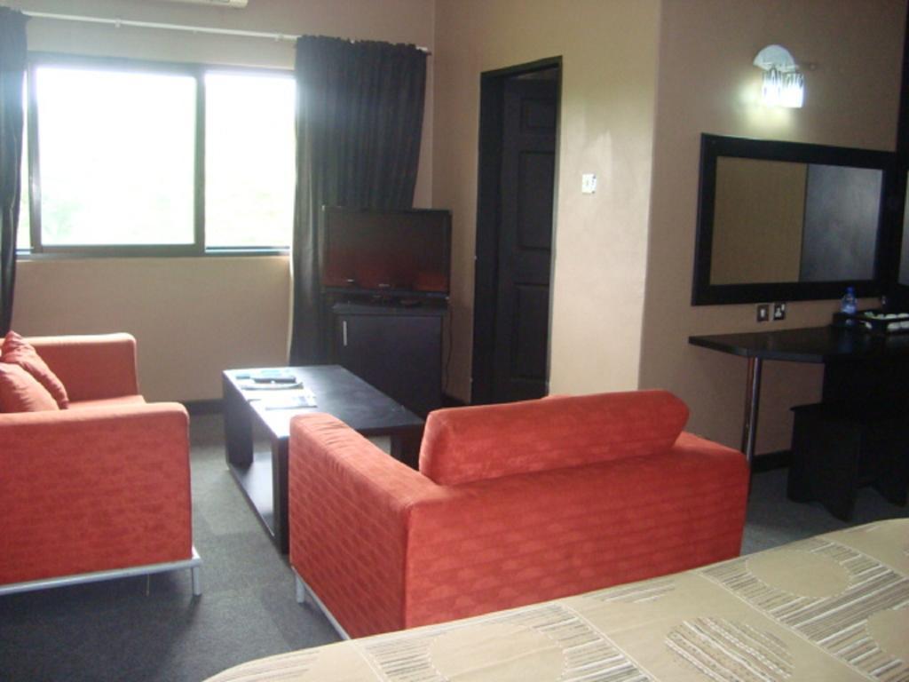 Pacific Bed and Breakfast Lilongwe Exteriör bild